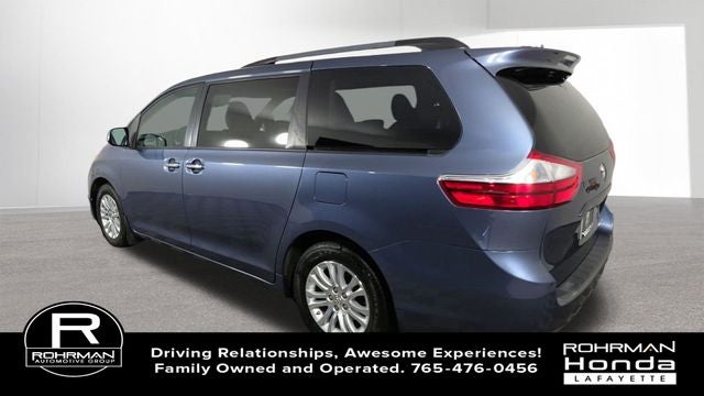 2015 Toyota Sienna XLE 8 Passenger