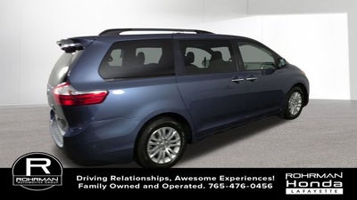 2015 Toyota Sienna XLE 8 Passenger