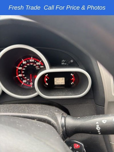 2009 Pontiac Vibe Base