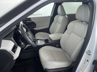2025 Mitsubishi Outlander PHEV SEL
