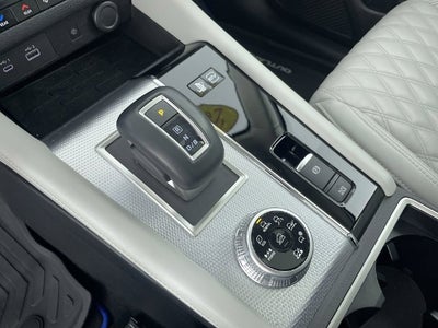 2025 Mitsubishi Outlander PHEV SEL