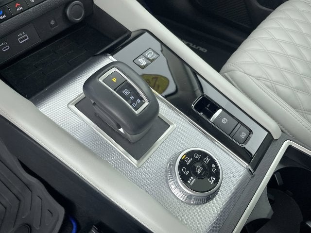 2025 Mitsubishi Outlander PHEV SEL