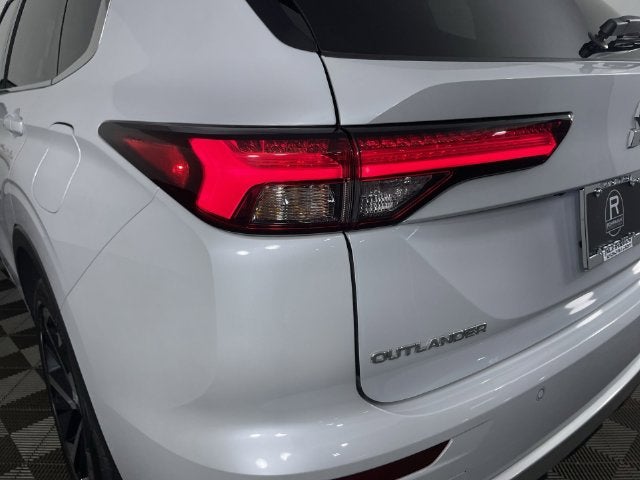2025 Mitsubishi Outlander PHEV SEL