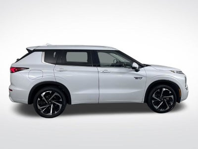2025 Mitsubishi Outlander PHEV SEL