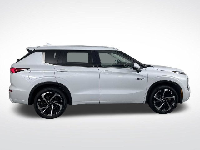 2025 Mitsubishi Outlander PHEV SEL