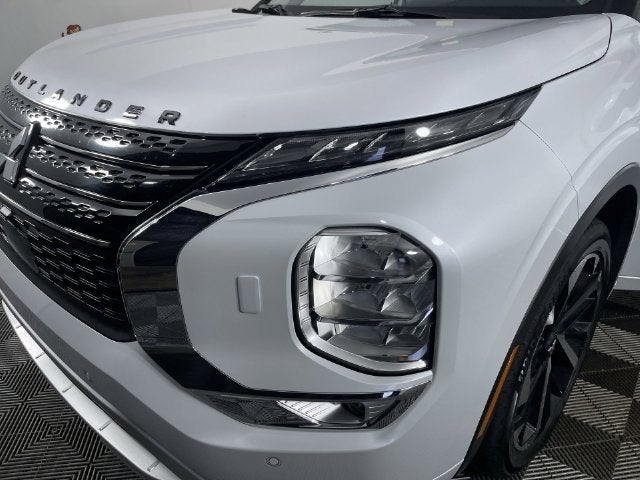 2025 Mitsubishi Outlander PHEV SEL