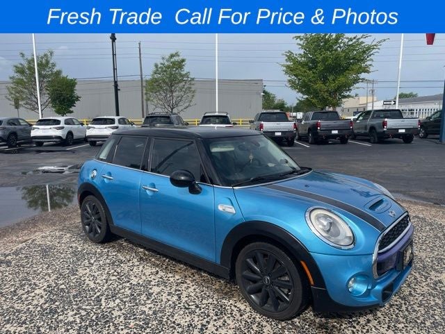 2016 MINI Cooper S Base